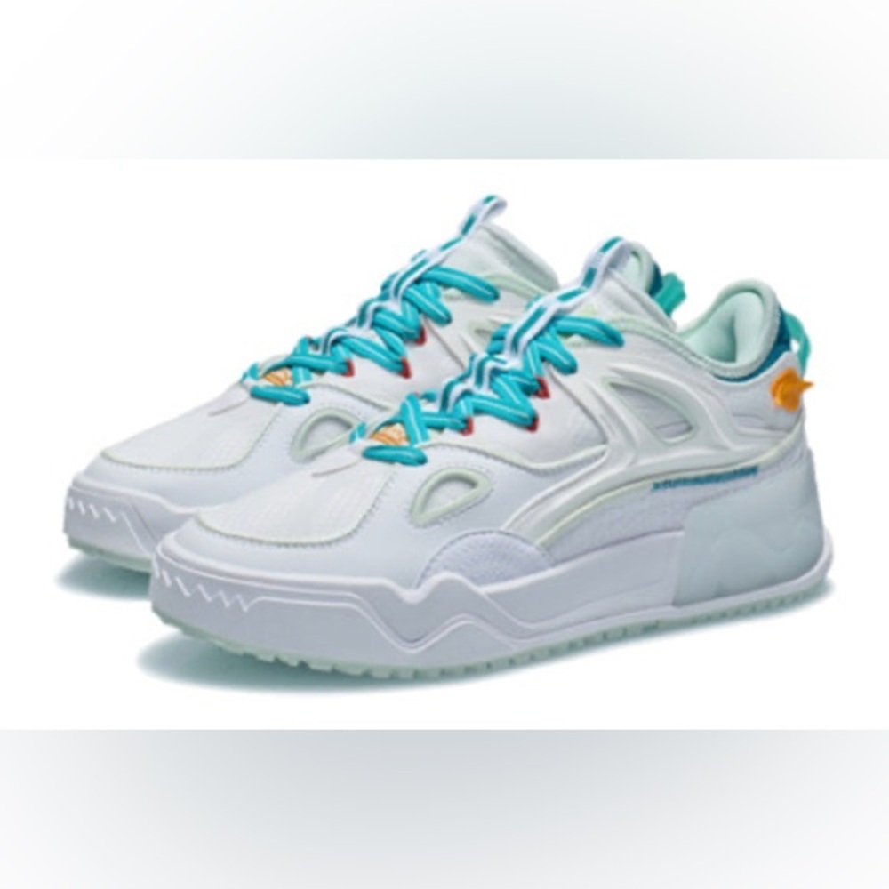 Li-Ning Women’s Counterflow Low 'White Green Blue' Sneakers Size 6 US